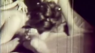 Vintage porn with a voluptuous brunette getting her hairy pussy eaten