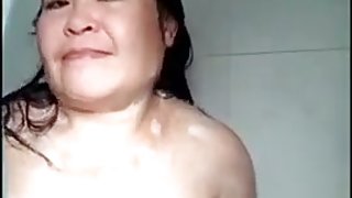 Naughty milf philippino helper orgasm
